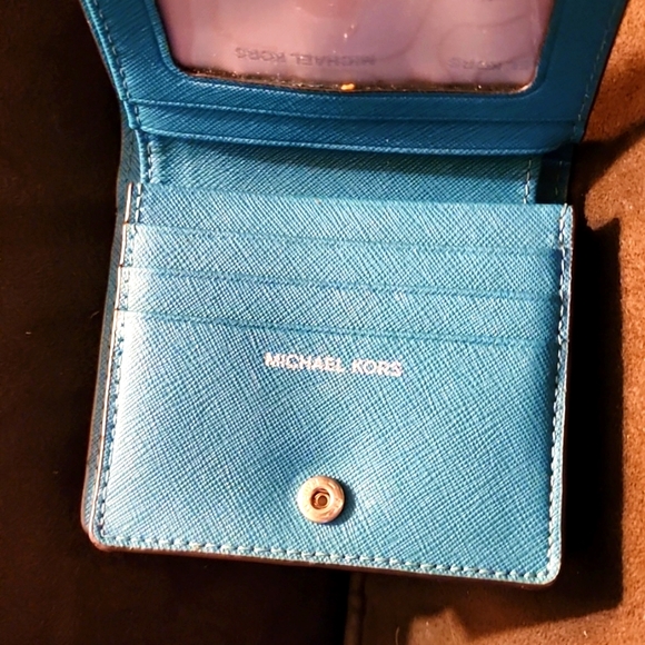 Michael Kors Leather True Blue Jet Set Carry All Card Case Mini Wallet - Picture 4 of 8
